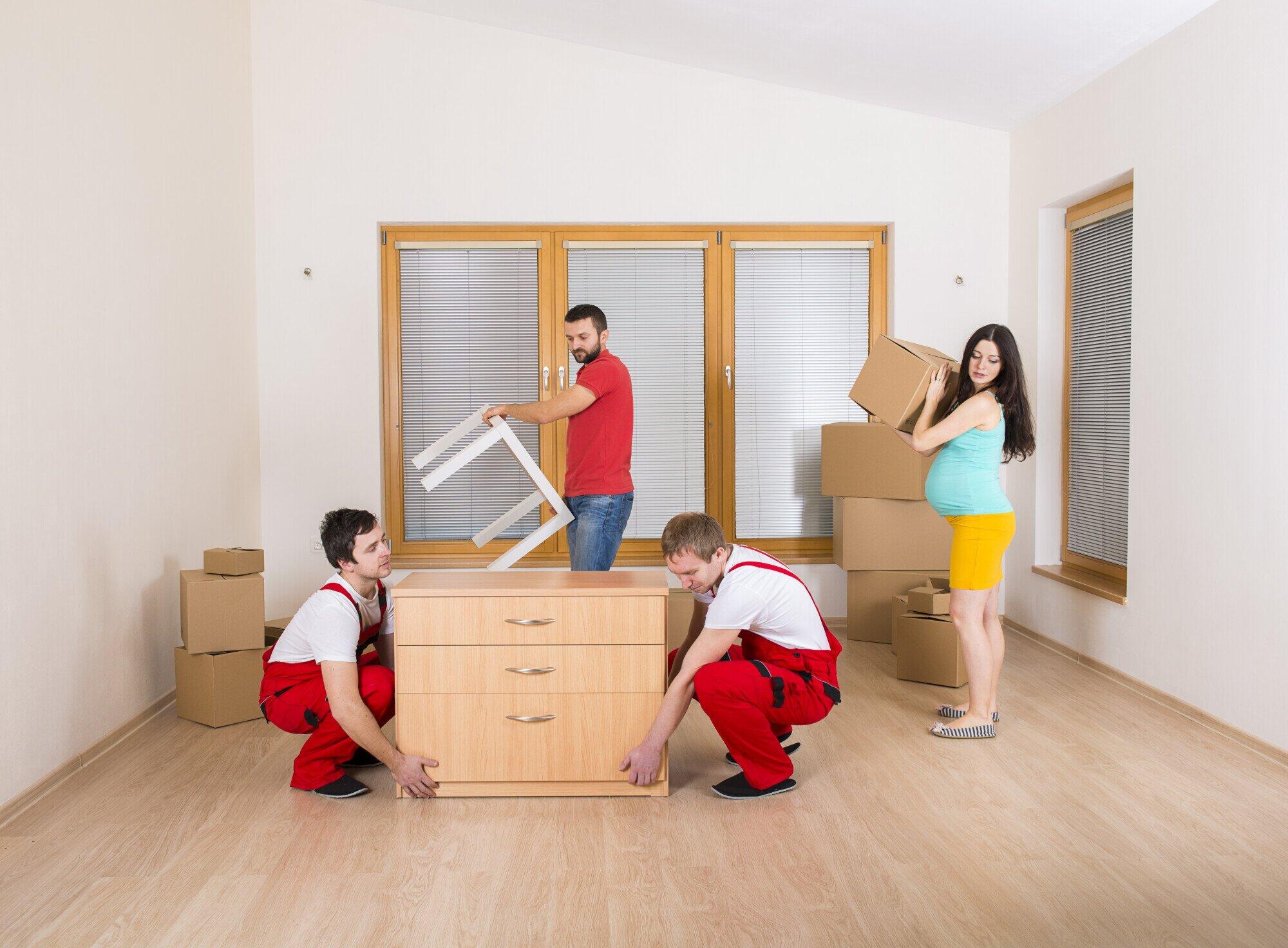 Expert Moves: Your Ultimate Guide to Hiring a Moving Specialist